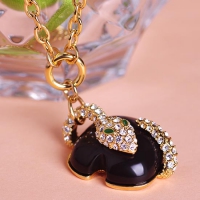 0210100244 Fashion Nut Crystal Bag Key Chains