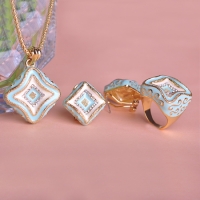 0202101036 Copper Rhinestone Lustre Statement Rings 2 Colores