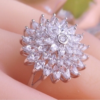 1204100326 Fashion Alloy Crystal Tiger Pendant 