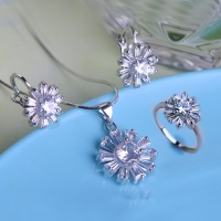 0210100193 Fashion Alloy Crystal Motorcycle Keychains  Bag Buckles 2 Color